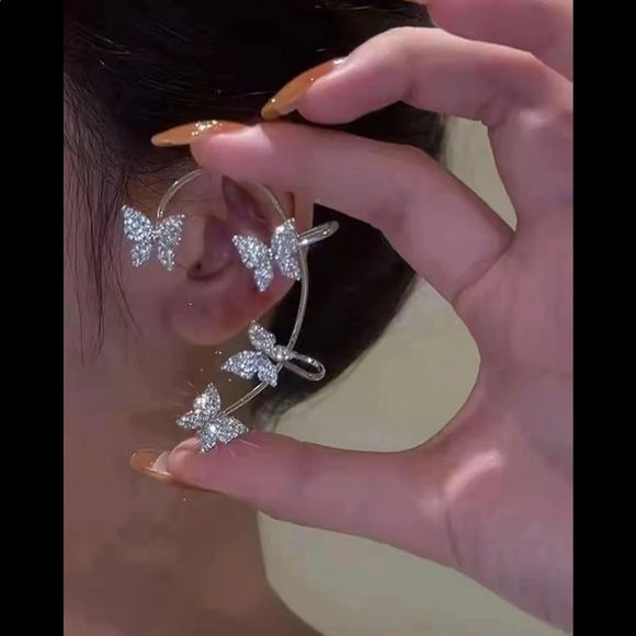 Attention Grabbing Bling Butterfly Charms Ear Climber Earring Ear Cuff 1 piece - Picture 2 of 4